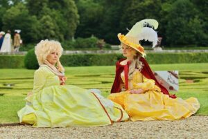 Revival Discussion: Is the Latin Mass Coming Back? 9 Revival Discussion: Is the Latin Mass Coming Back?