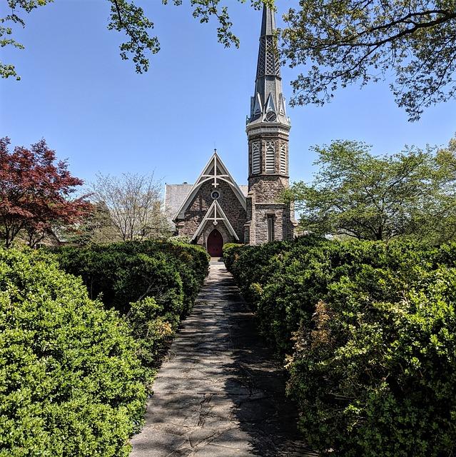 Does Episcopal Church Have Latin Mass? Denominational Practices Discussed 2 Does Episcopal Church offer Latin Mass?