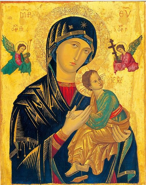 - Mary⁢ as an Intercessor ‌and Model of Faith