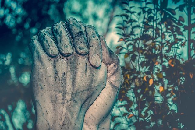 Embracing Faith: Catholic Diocese of Knoxville Explored 7 Importance of Prayer and Spiritual Growth in the Diocese